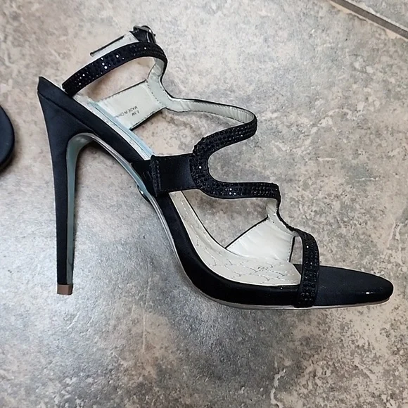 Betsey Johnson heels size 8.5 - Picture 7 of 12